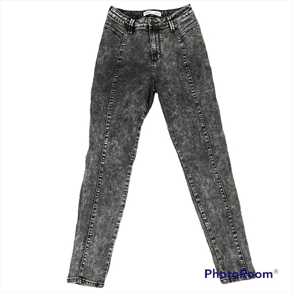 ❤️❤️Secrets with Love Super High Narrow waisted jeans acid wash size 29. - Picture 1 of 16